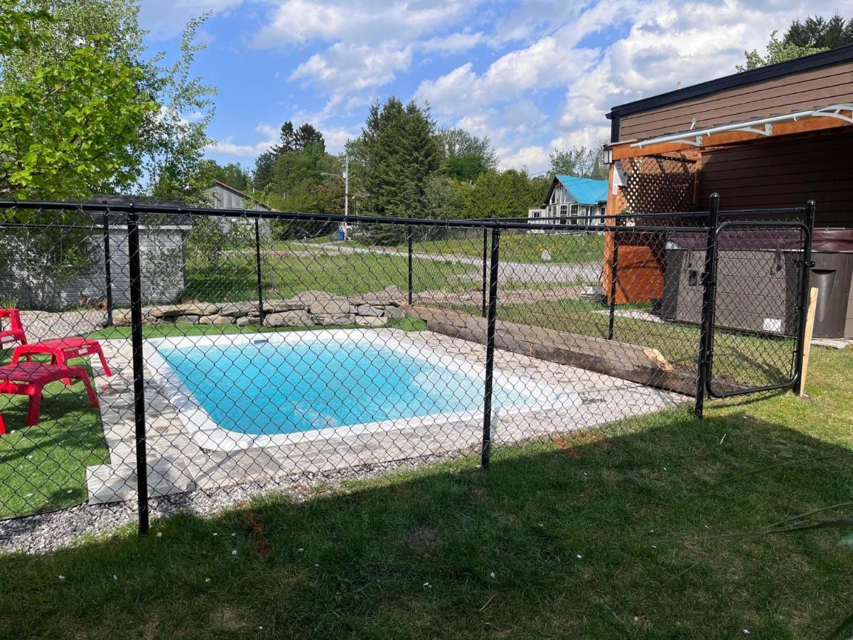 La Spacieuse Riverstone Citq3O1849 Saint Pierre de Broughton Exteriör bild